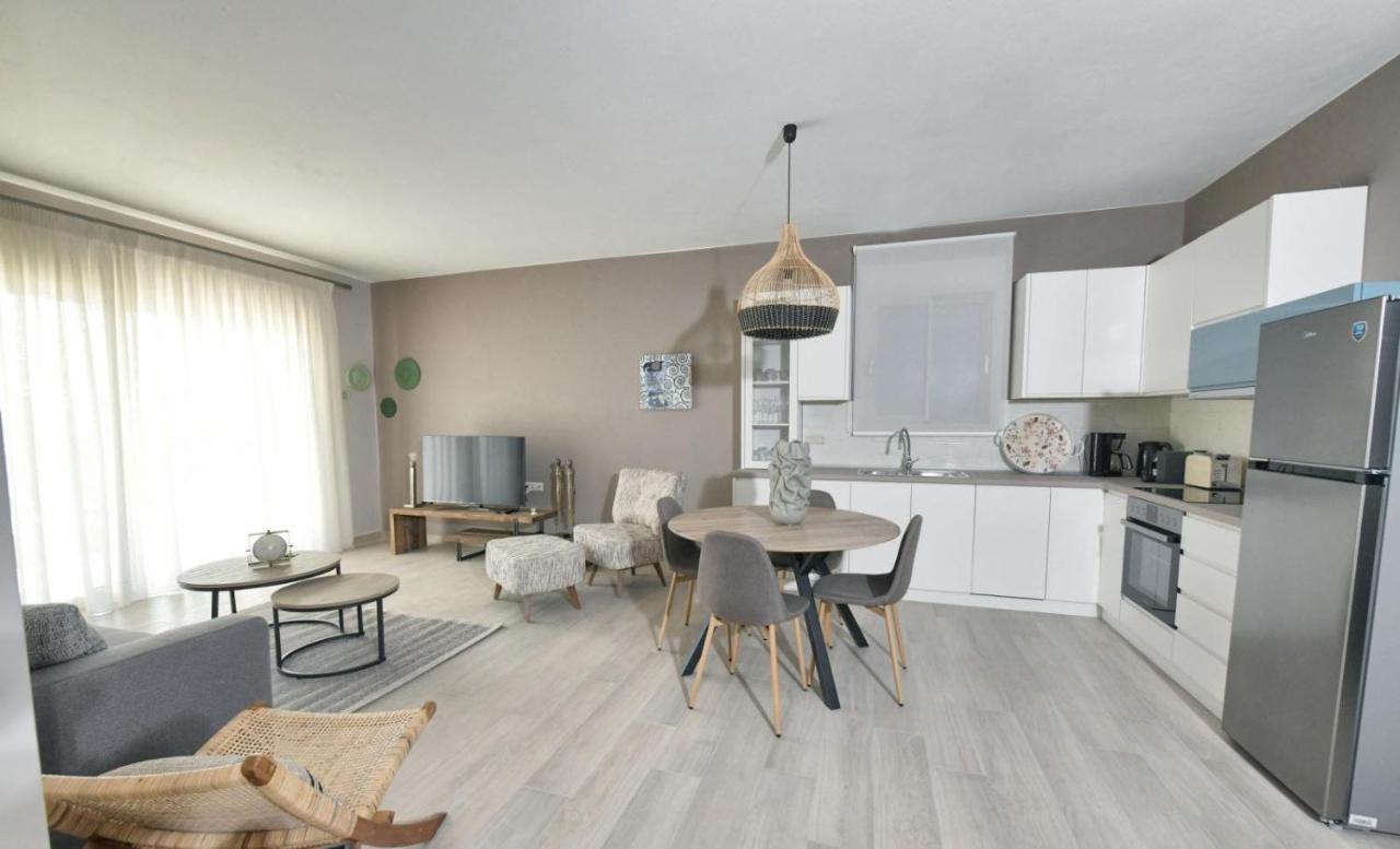 Cocoon Elegant Living Apartment Геракини Екстериор снимка