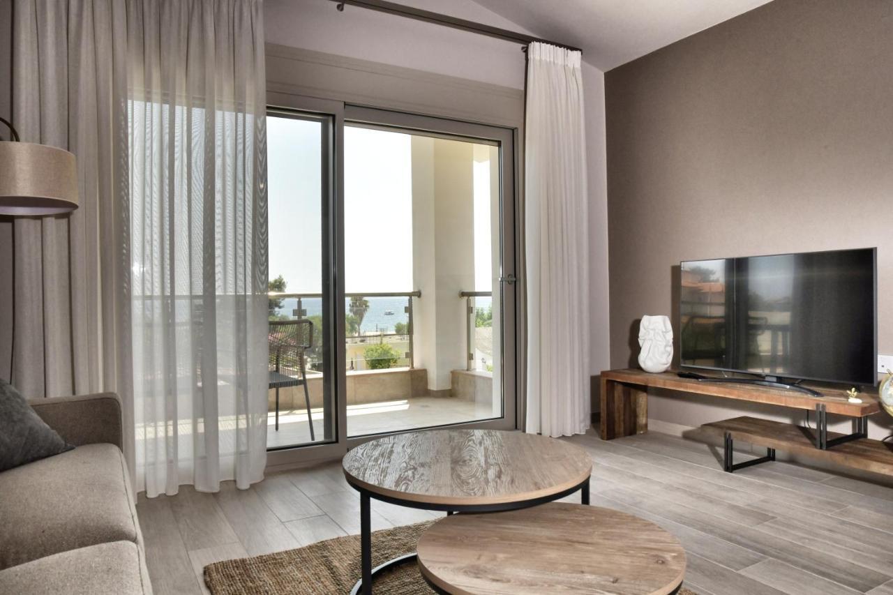 Cocoon Elegant Living Apartment Геракини Екстериор снимка